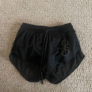 Alo shorts